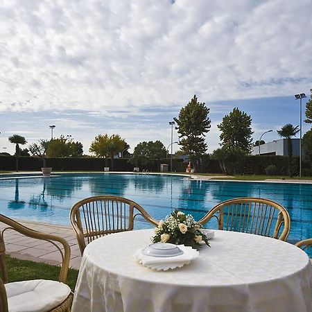 Aris Garden Hotel Casal Palocco Eksteriør bilde