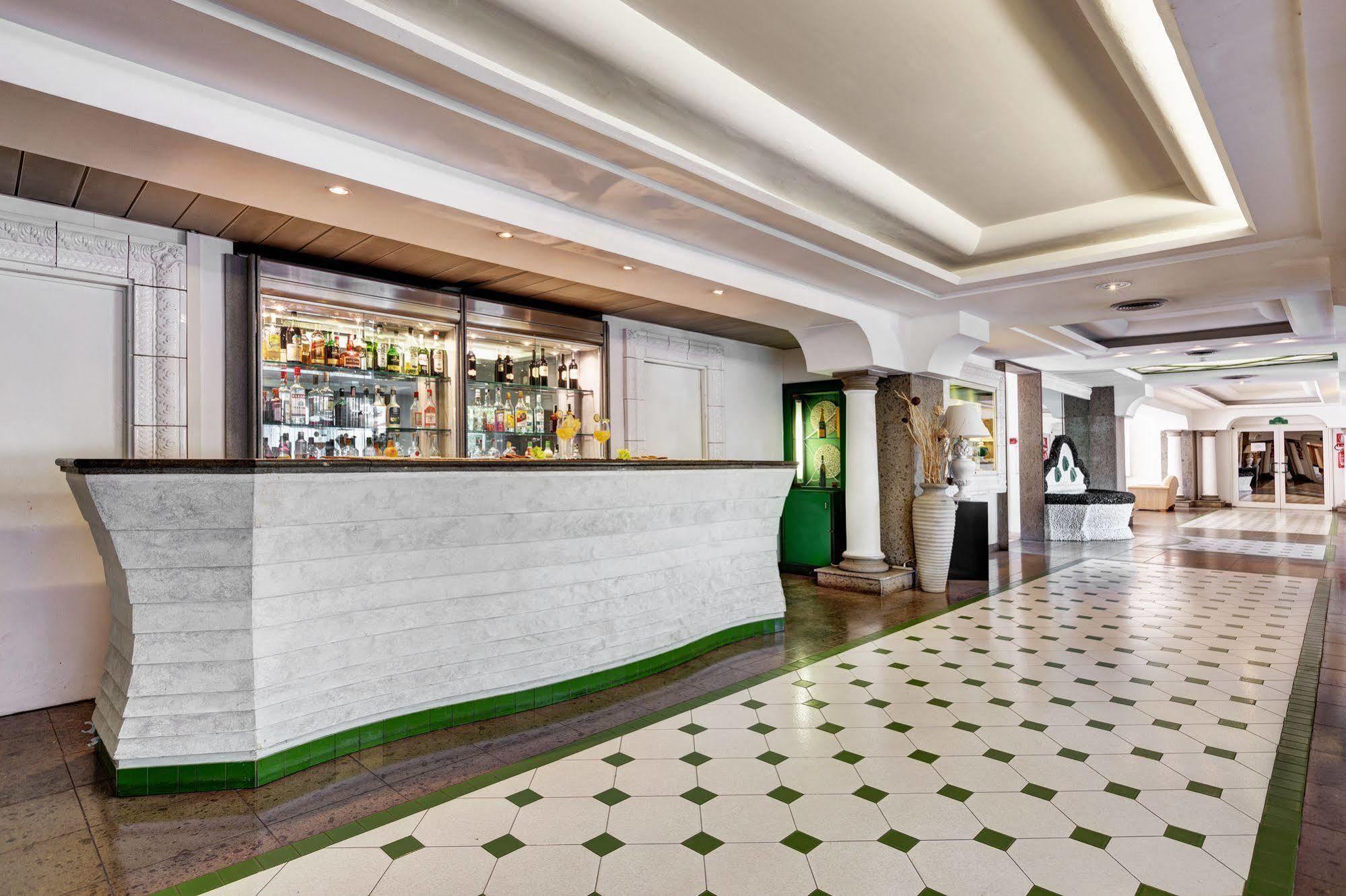 Aris Garden Hotel Casal Palocco Eksteriør bilde