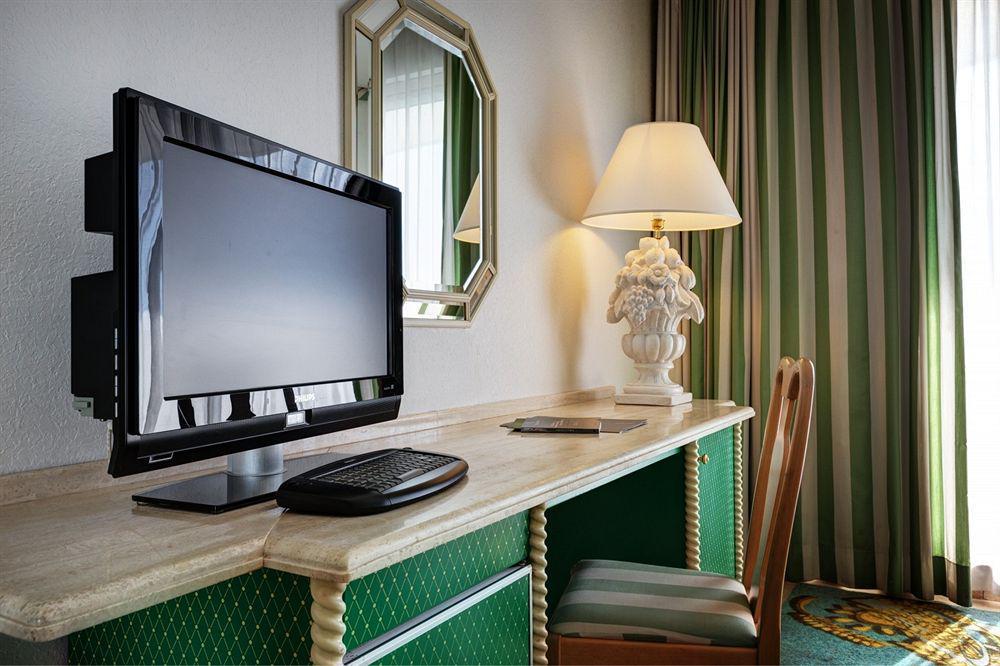 Aris Garden Hotel Casal Palocco Eksteriør bilde